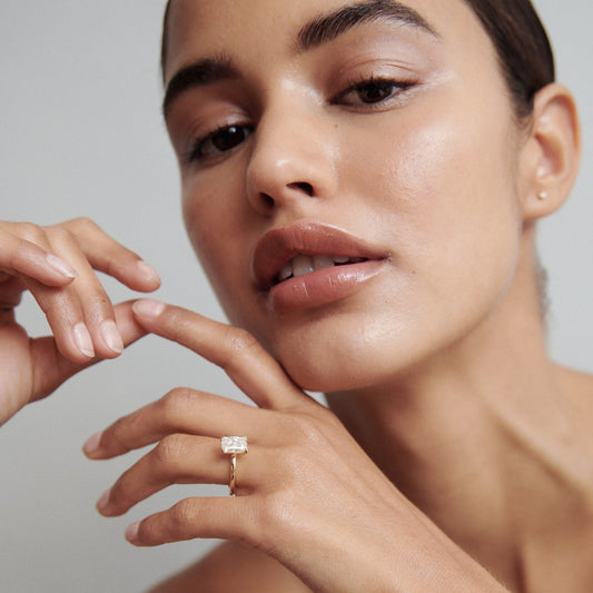 Stunning 1 CT Radiant Moissanite Engagement Ring with Solitaire Design 3