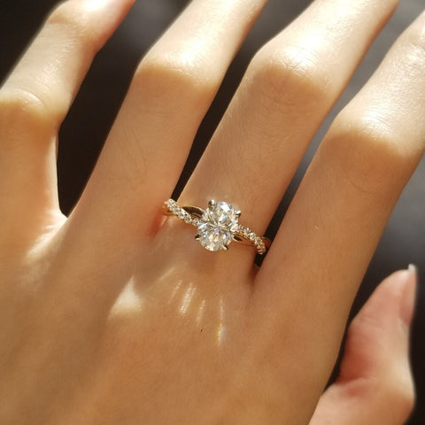 1.0 CT Oval Shaped Moissanite Twisted Pave Setting Engagement Ring 1.0 CT Oval Shaped Moissanite Twisted Pave Setting Engagement Ring