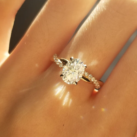1.0 CT Oval Shaped Moissanite Twisted Pave Setting Engagement Ring 1.0 CT Oval Shaped Moissanite Twisted Pave Setting Engagement Ring