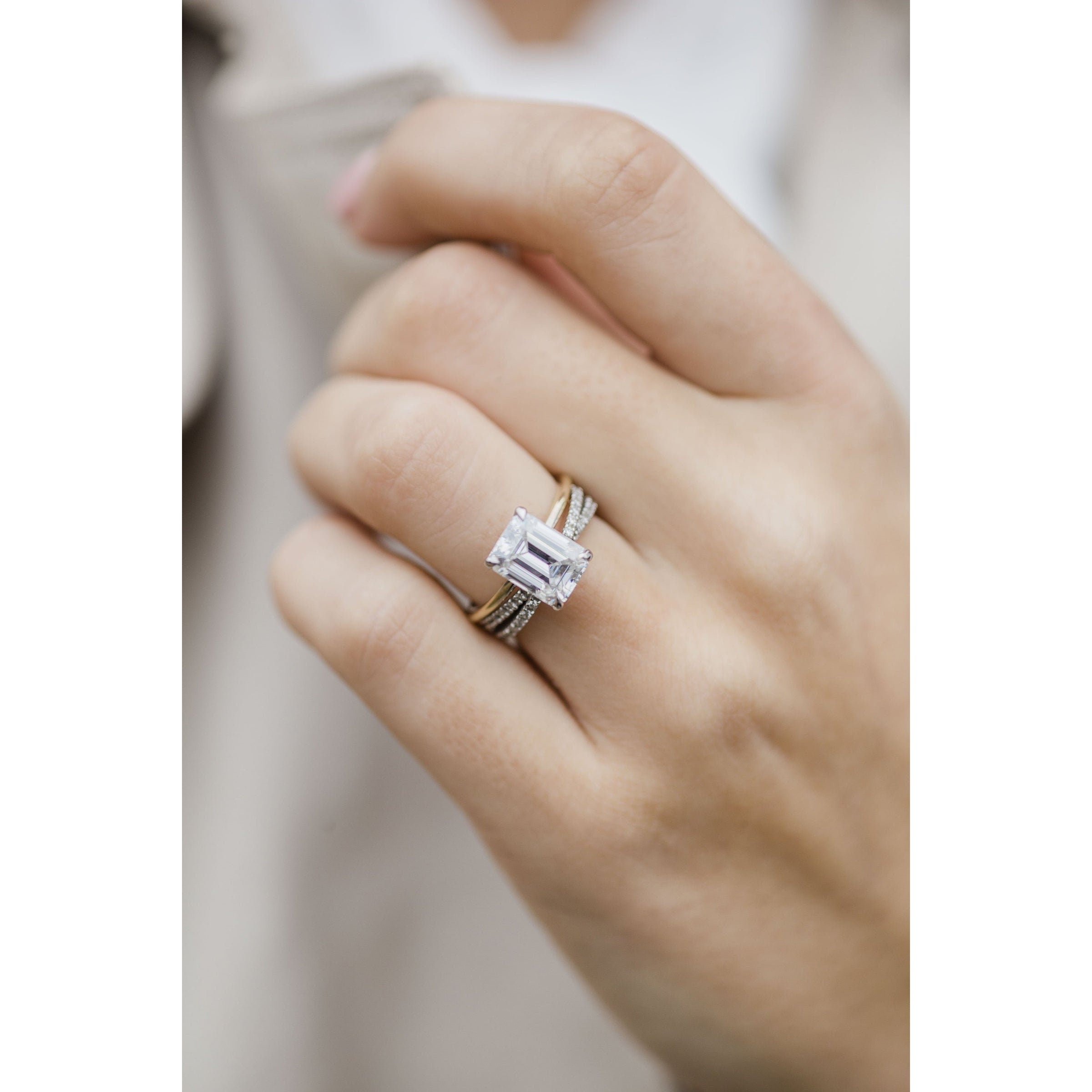 0.40 TCW Round Cut Cross Over Moissanite Wedding Band 2 0.40 TCW Round Cut Cross Over Moissanite Wedding Band 2