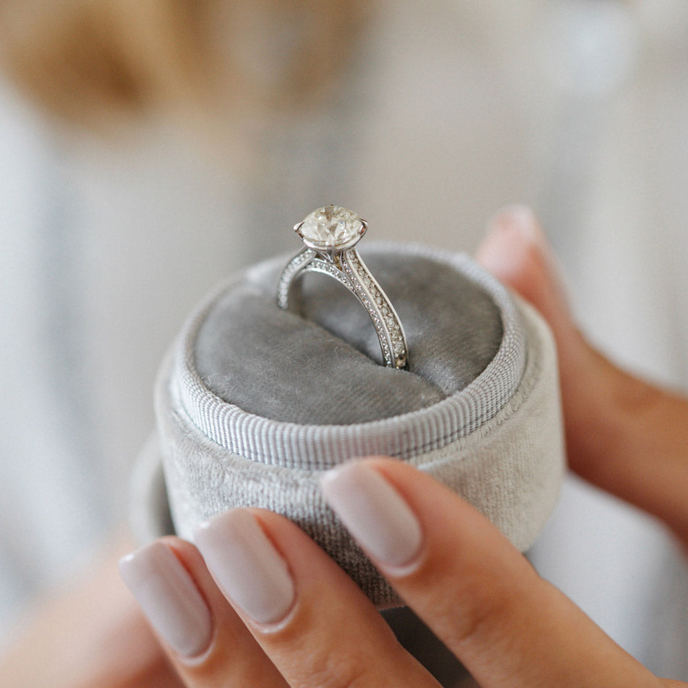 1.0 CT Round Shaped Pave Moissanite Engagement Ring