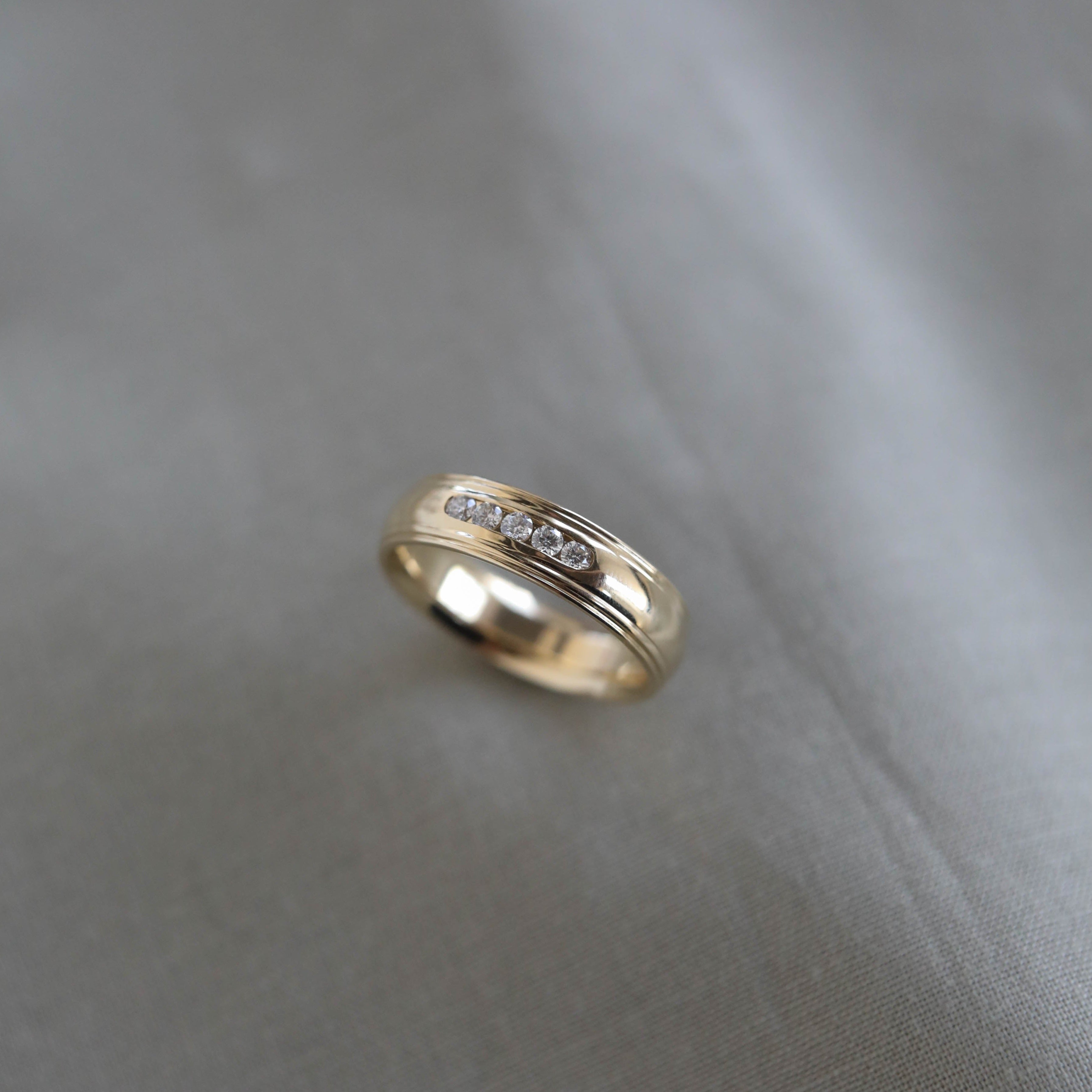 Stone Setting High Polish Finish Men's Band 6 Stone Setting High Polish Finish Men's Band 6