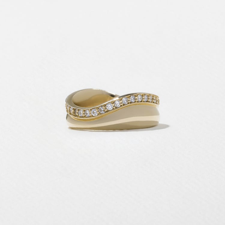 0.54 TCW Round Curved Lab Grown Diamond Wedding Band