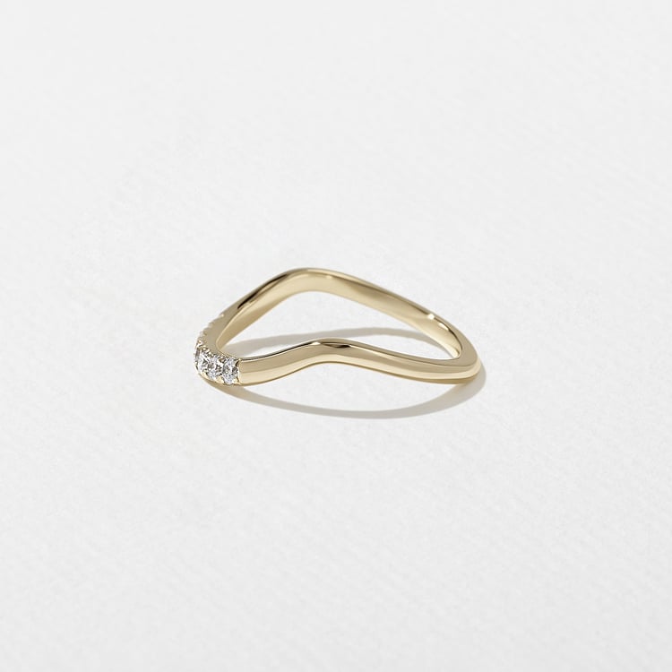 0.14 TCW Oval Curved Lab Grown Diamond Wedding Band