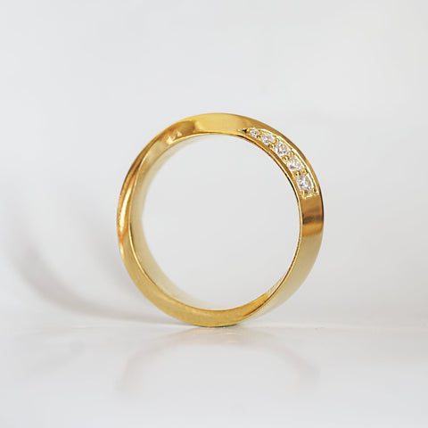 Spiral Classic Wedding Band For Men 13 Spiral Classic Wedding Band For Men 13