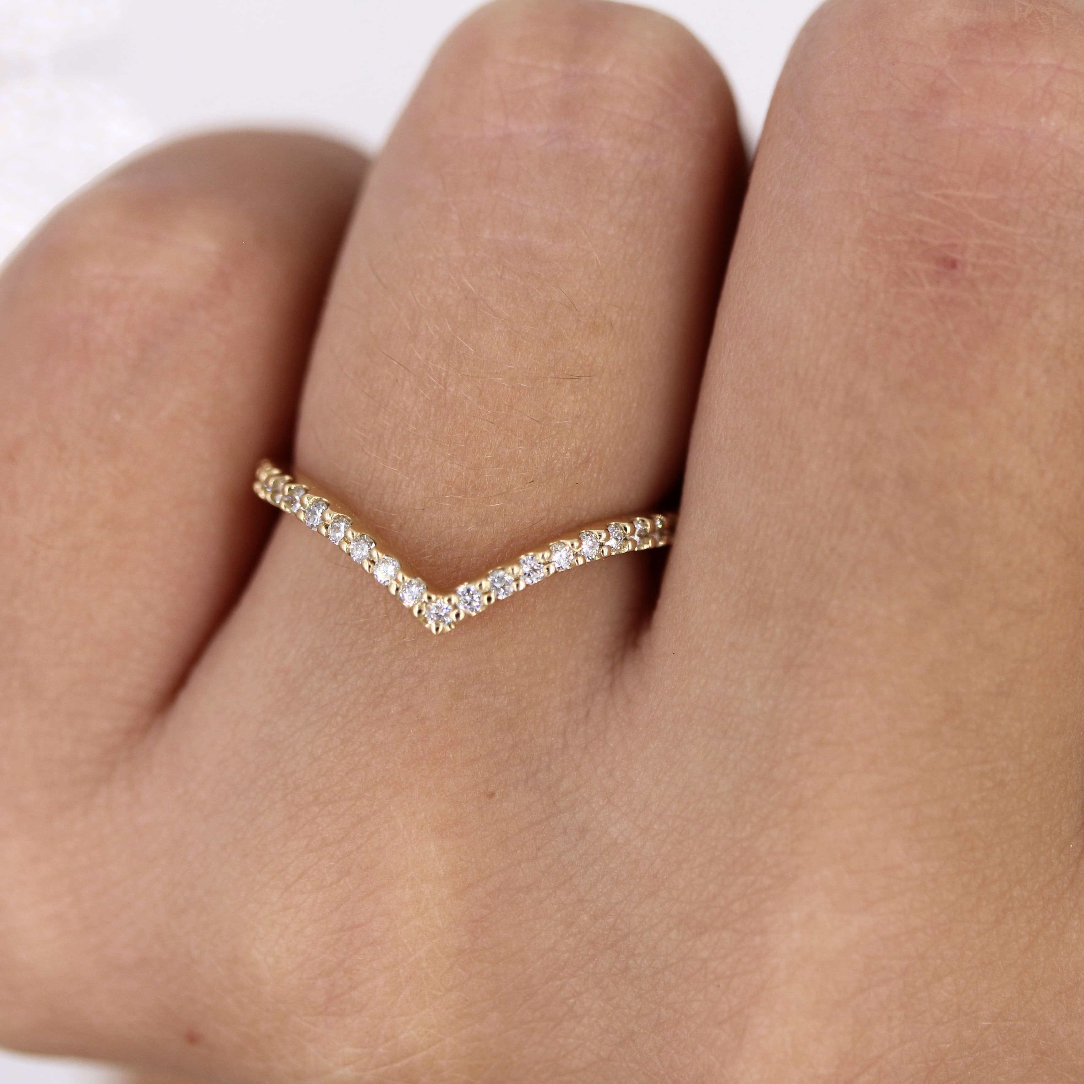 0.17 TCW Round Cut Curved Moissanite Wedding Band 2 0.17 TCW Round Cut Curved Moissanite Wedding Band 2