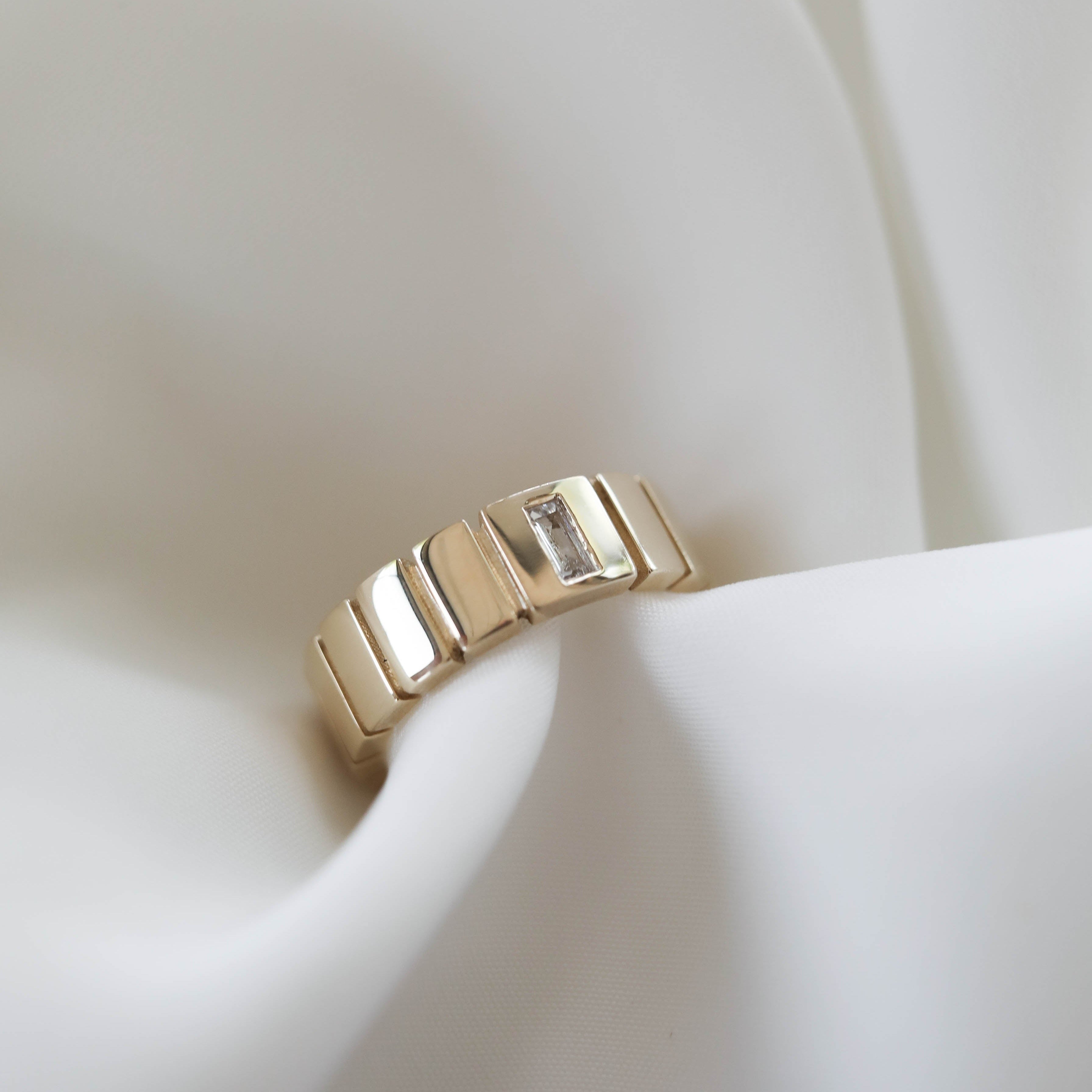 Polished Finish Stone Setting Men's Classic Wedding Band 5 Polished Finish Stone Setting Men's Classic Wedding Band 5