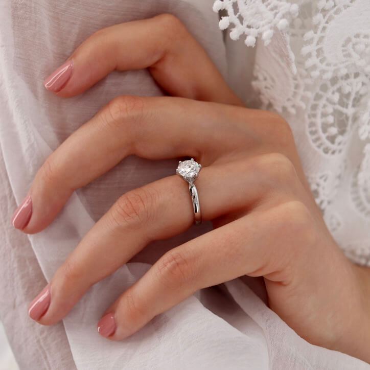 1.50 CT Round Shaped Moissanite Solitaire Engagement Ring 2 1.50 CT Round Shaped Moissanite Solitaire Engagement Ring 2