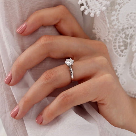 1.50 CT Round Shaped Moissanite Solitaire Engagement Ring 2 1.50 CT Round Shaped Moissanite Solitaire Engagement Ring 2
