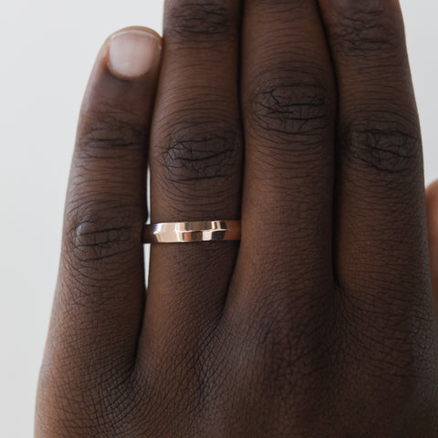 Polished Finish Yellow Gold Regular Men's Wedding Band 10 Polished Finish Yellow Gold Regular Men's Wedding Band 10