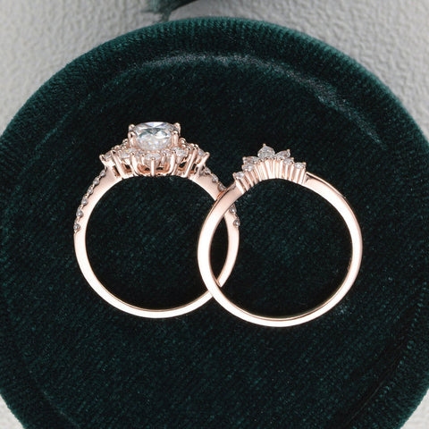 1.50 CT Pear Cut Cluster Moissanite Bridal Ring Set 8 1.50 CT Pear Cut Cluster Moissanite Bridal Ring Set 8