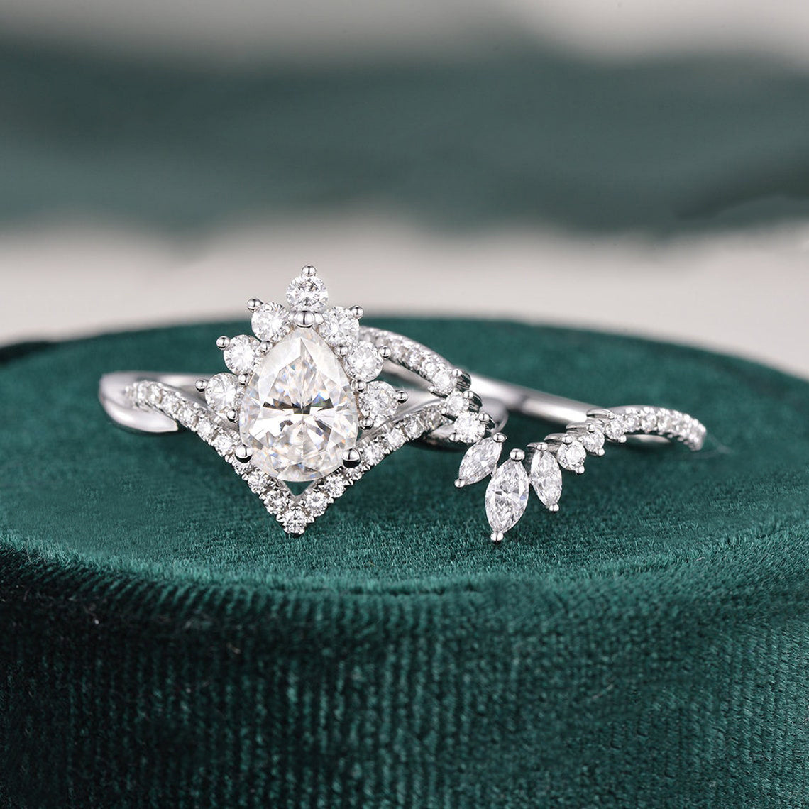 1.50 CT Pear Cut Twisted Art Deco Moissanite Bridal Ring Set 4 1.50 CT Pear Cut Twisted Art Deco Moissanite Bridal Ring Set 4
