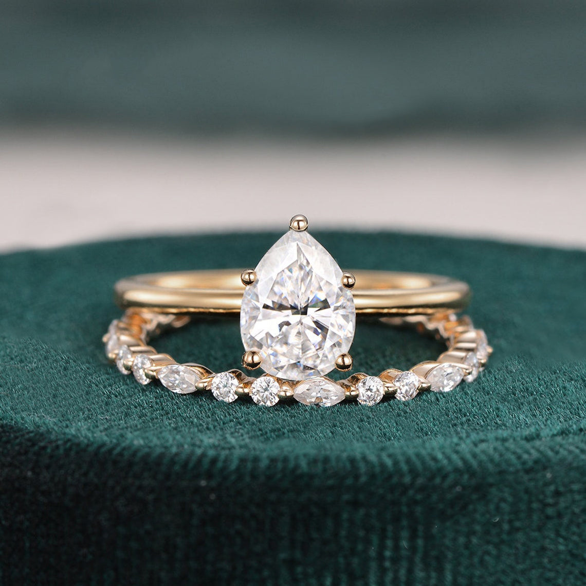 1.0 CT Pear Cut Solitaire Moissanite Bridal Ring Set 3 1.0 CT Pear Cut Solitaire Moissanite Bridal Ring Set 3