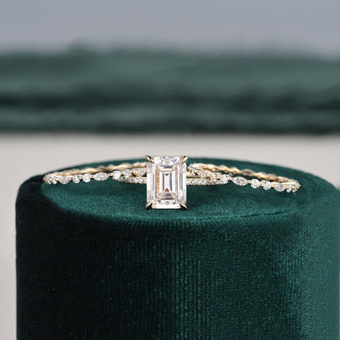 2.50 CT Emerald Cut Solitaire Style Moissanite Bridal Ring Set 4 2.50 CT Emerald Cut Solitaire Style Moissanite Bridal Ring Set 4