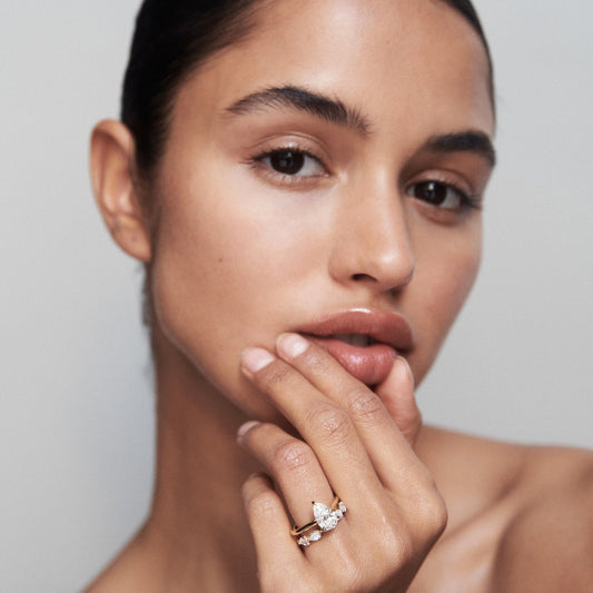 Stunning 1 CT Pear Moissanite Engagement Ring with Solitaire Design 4