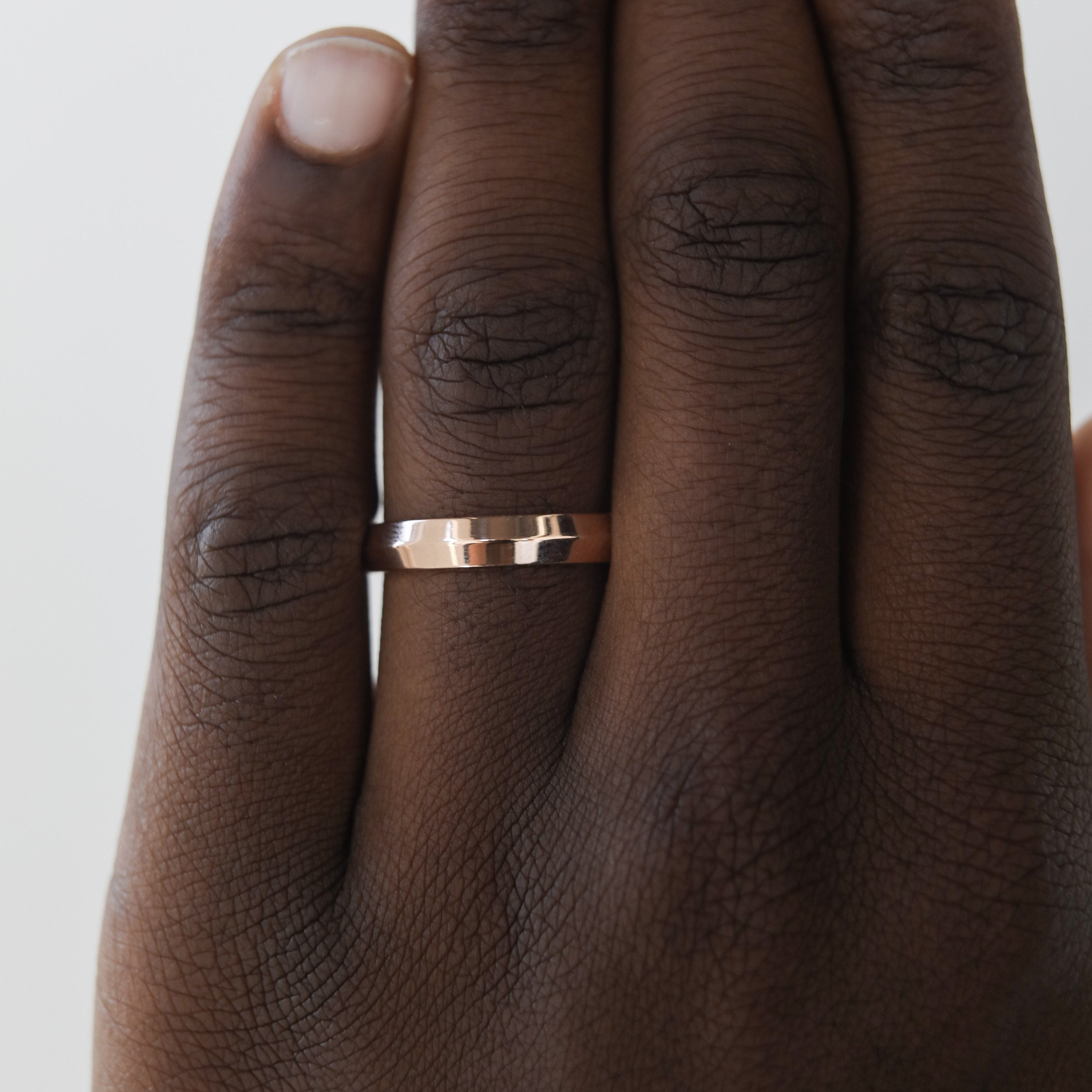 Polished Finish Yellow Gold Regular Men's Wedding Band 12 Polished Finish Yellow Gold Regular Men's Wedding Band 12