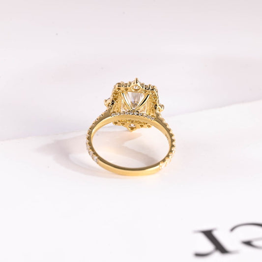 Stunning 1.5 - 2.5 CT Radiant Moissanite Engagement Ring with Pave & Halo Design 3