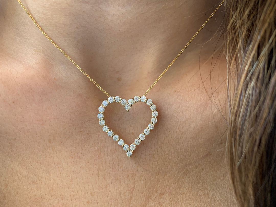 0.3 TCW Round Shape Moissanite Heart Style Necklace