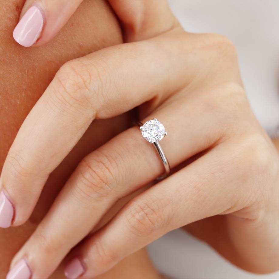 1.20 CT Round Shaped Moissanite Solitaire Style Engagement Ring 6 1.20 CT Round Shaped Moissanite Solitaire Style Engagement Ring 6