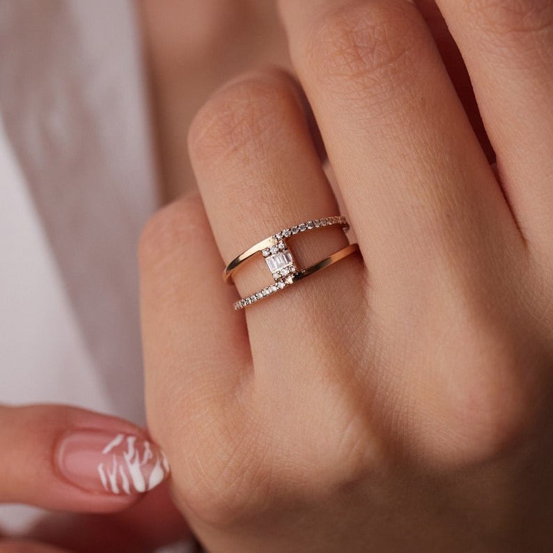 0.19 TCW Round Shaped Moissanite Split Shank Pave Engagement Ring