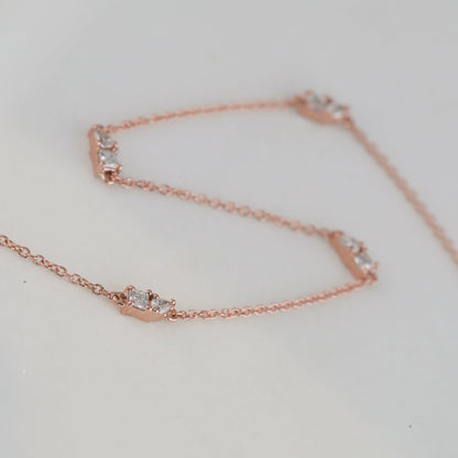 0.3 TCW Pear & Asscher Cut Moissanite Clover Bracelet