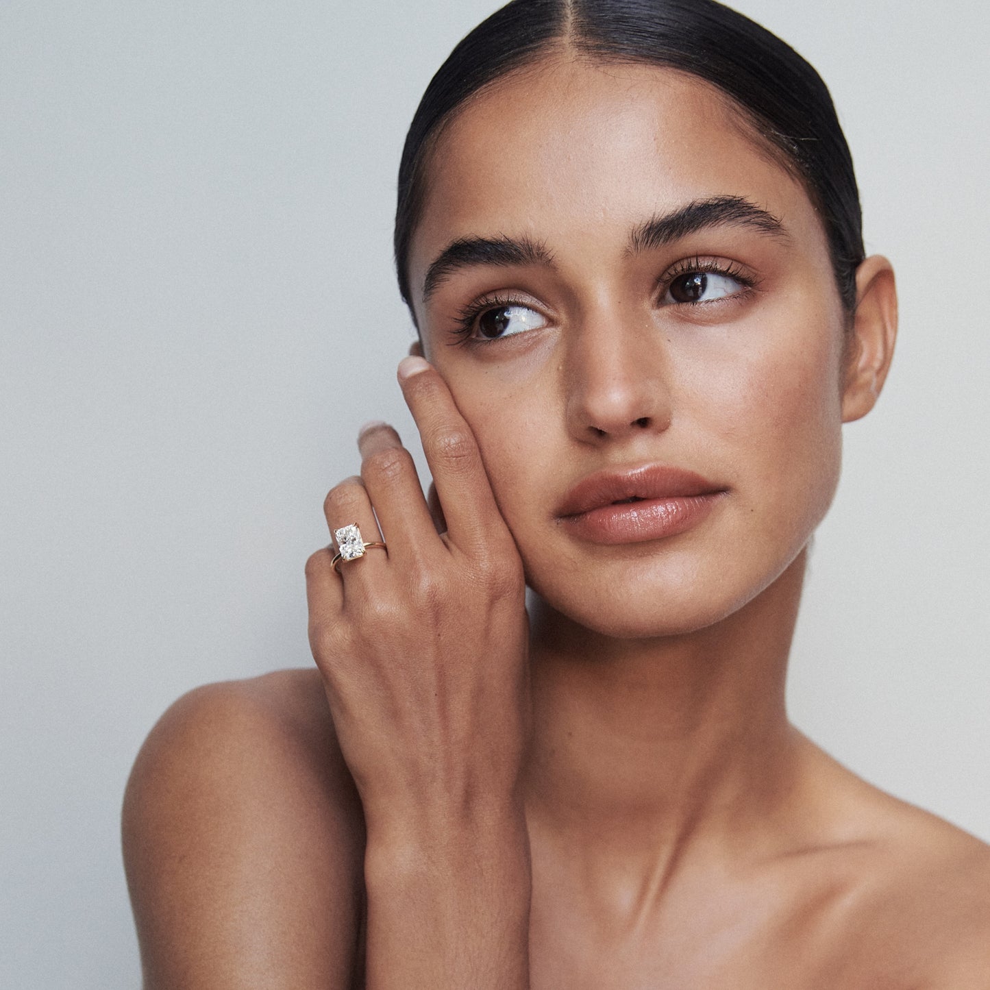 Stunning 1 CT Radiant Moissanite Engagement Ring with Solitaire Design 4