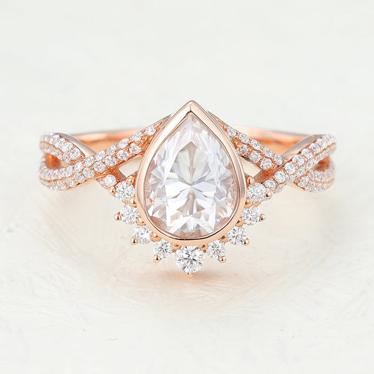 Pear Cluster & Bezel Lab-Grown Diamond Engagement Ring