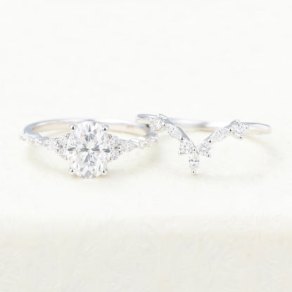 1.33 CT Oval Moissanite Cluster Bridal Ring Set 6