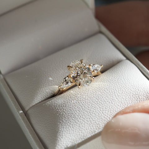 Stunning 1.30 CT Oval Moissanite Engagement Ring with Three Stone Design 3