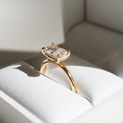 Stunning 1 CT Radiant Moissanite Engagement Ring with Solitaire Design 3