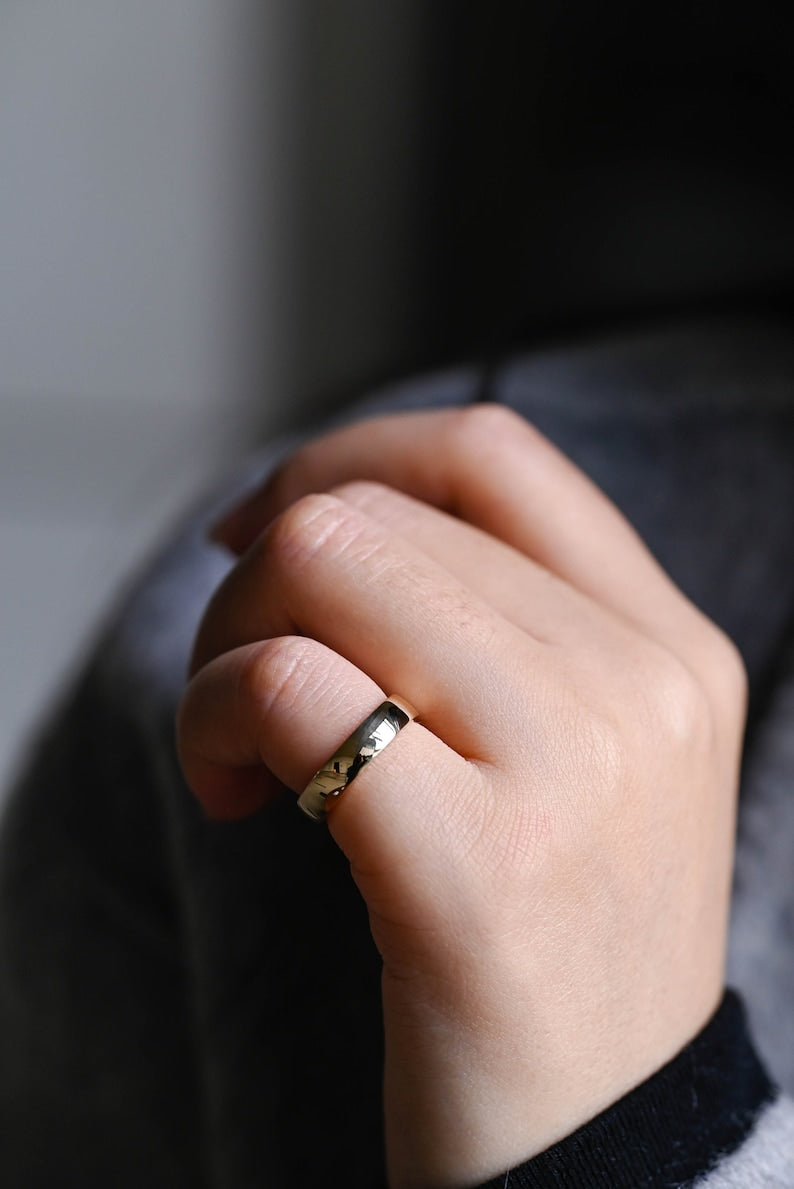 Delicate Men's Wedding Minimalistic Band in Solid Gold 6