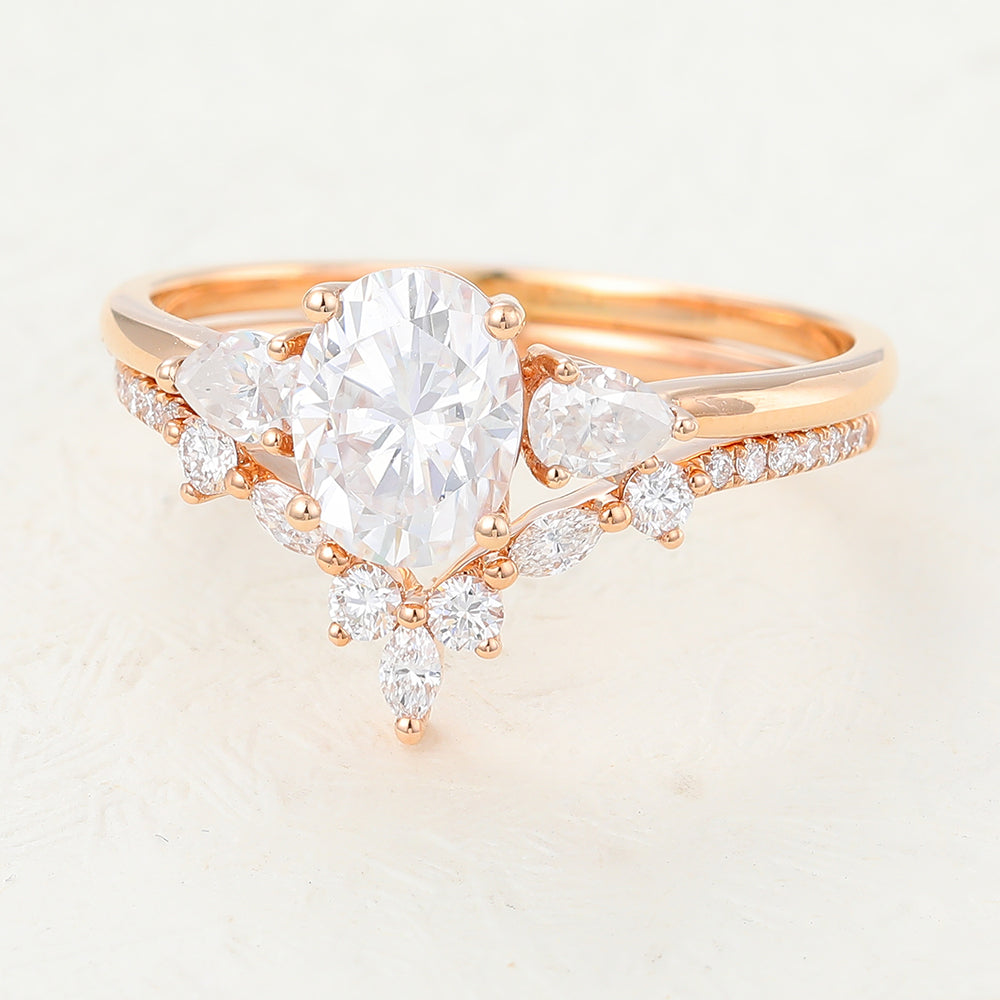 1.33 CT Oval Moissanite Three Stones Bridal Ring Set 5