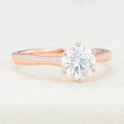 0.88 CT Round Shaped Moissanite Solitaire Engagement Ring 2