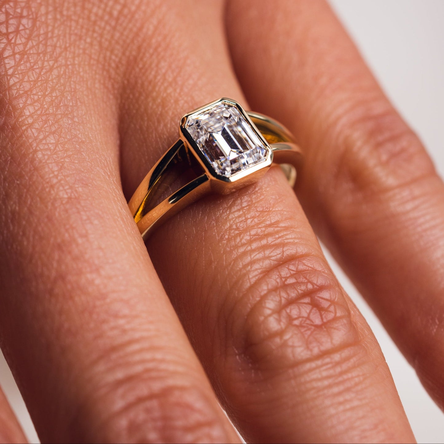 Emerald Solitaire & Split Shank Moissanite Engagement Ring