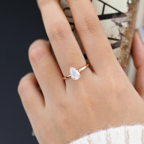 1.5 CT Pear Shaped Moissanite Solitaire Engagement Ring 6