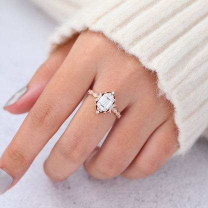 Emerald Vintage Art Deco Lab-Grown Diamond Engagement Ring