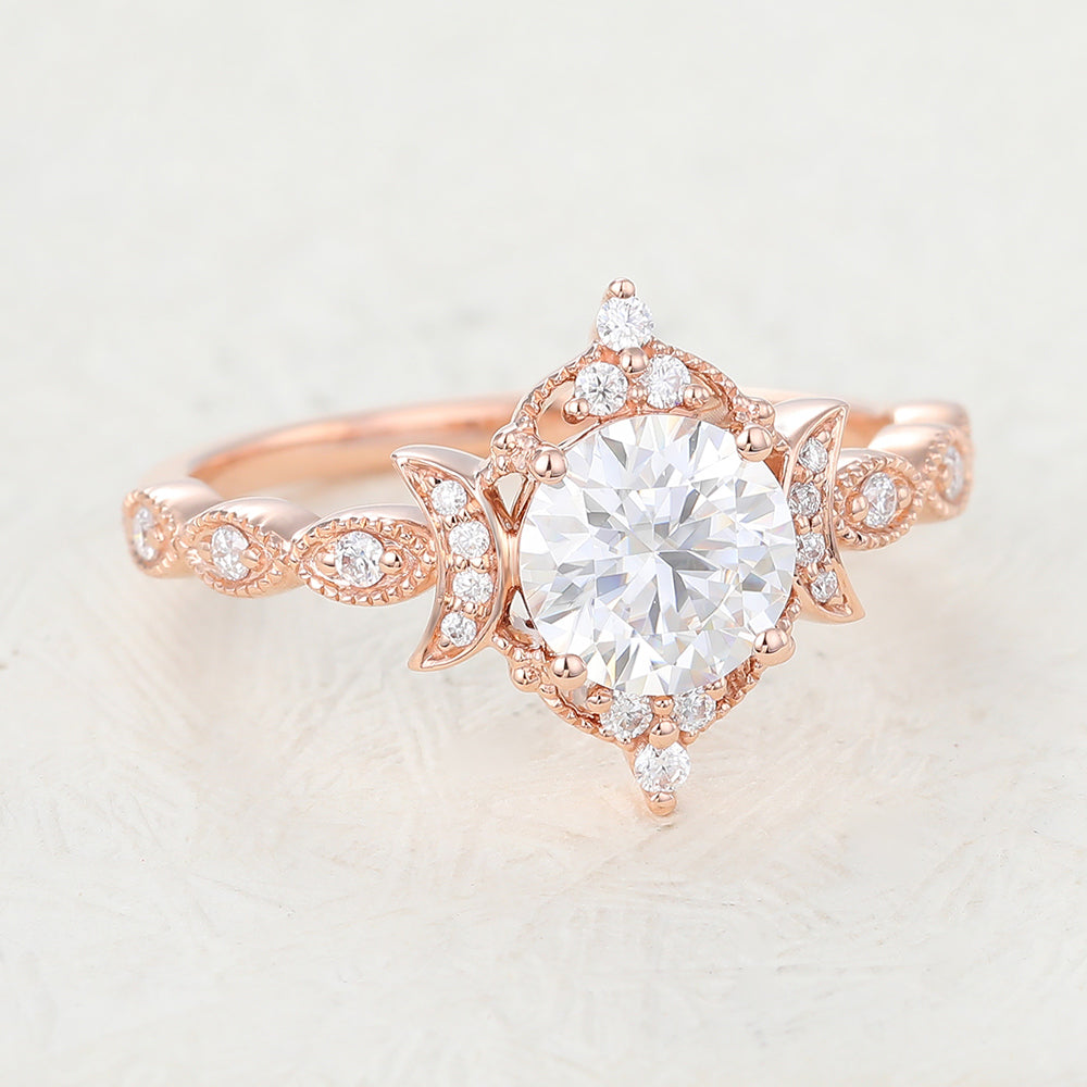 Round Vintage Art Deco Lab-Grown Diamond Engagement Ring