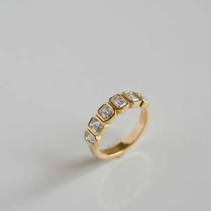 0.15 TCW Round Milgrain Lab Grown Diamond Wedding Band