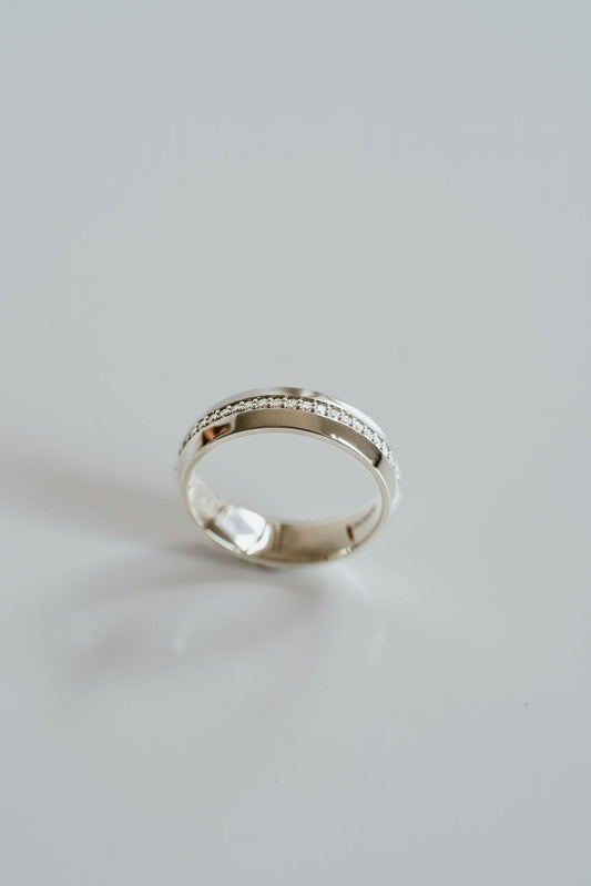 0.15 TCW Round Milgrain Lab Grown Diamond Wedding Band