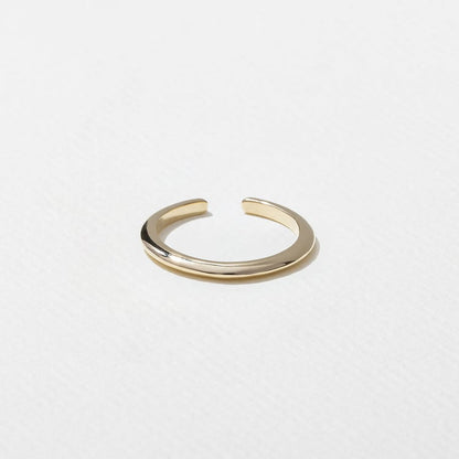 Acacia Wedding Band