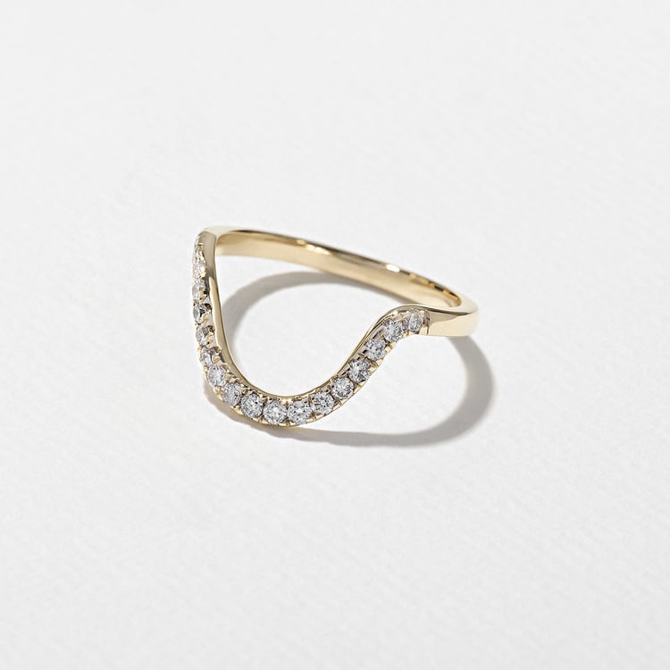 0.13 TCW Oval Curved Lab Grown Diamond Wedding Band