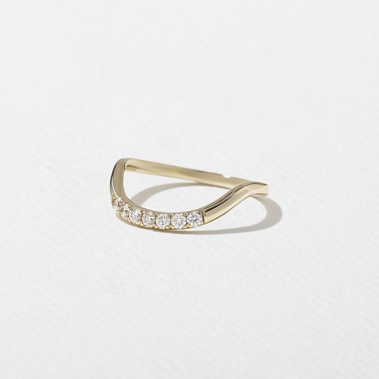 0.14 TCW Oval Curved Lab Grown Diamond Wedding Band