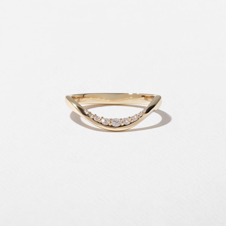 0.15 TCW Round Curved Lab Grown Diamond Wedding Band