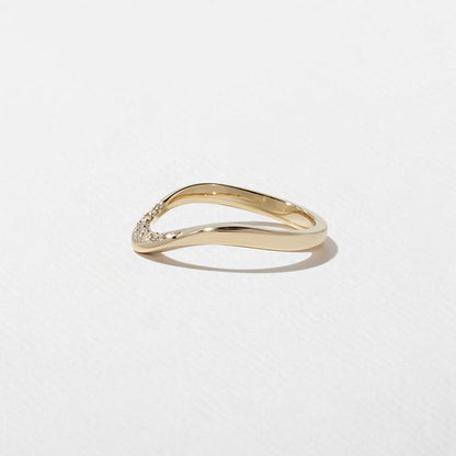0.15 TCW Round Curved Lab Grown Diamond Wedding Band