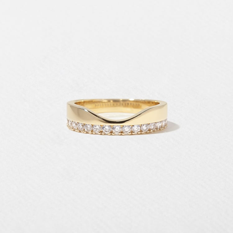0.78 TCW Round Curved Lab Grown Diamond Wedding Band