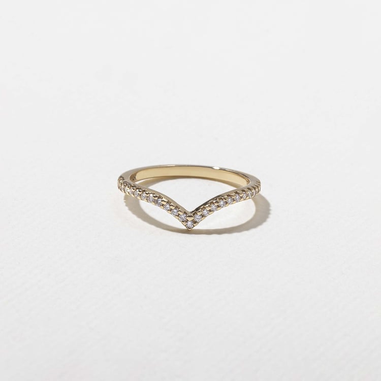 0.20 TCW Oval Curved Lab Grown Diamond Wedding Band