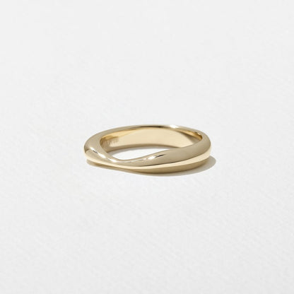 Moon Curved Wedding Band