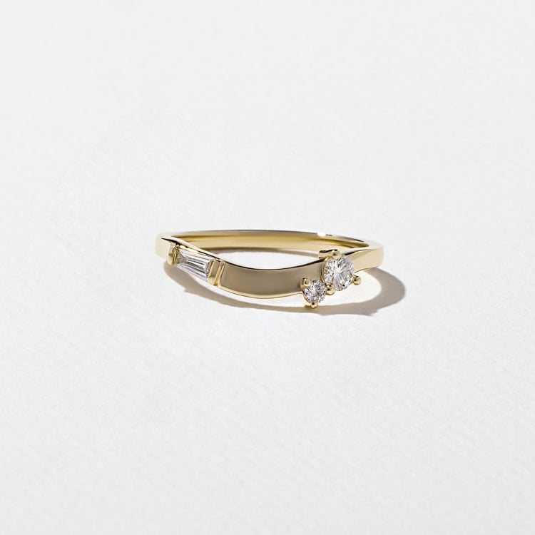 0.23 TCW Round & Baguette Curved Lab Grown Diamond Wedding Band