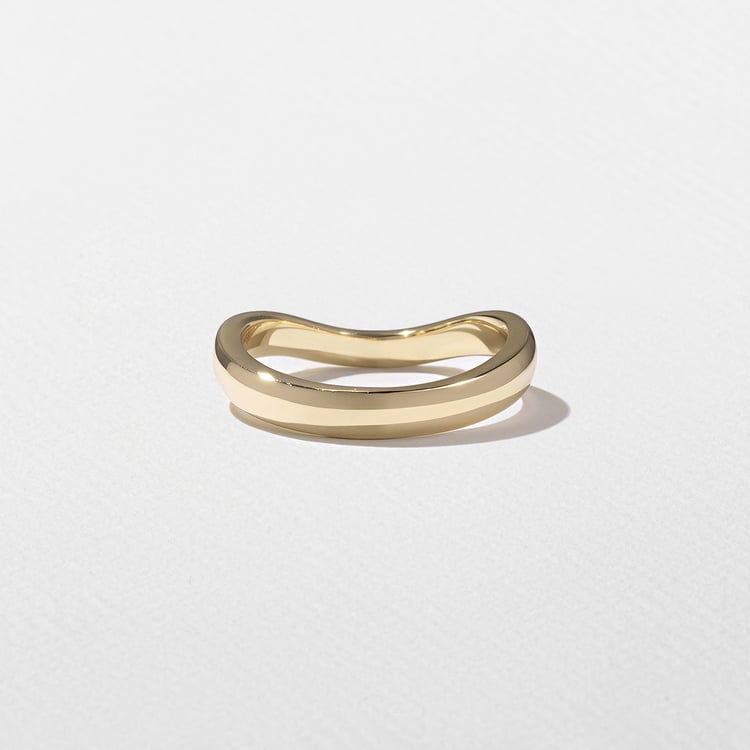 Swan Curved Wedding Band