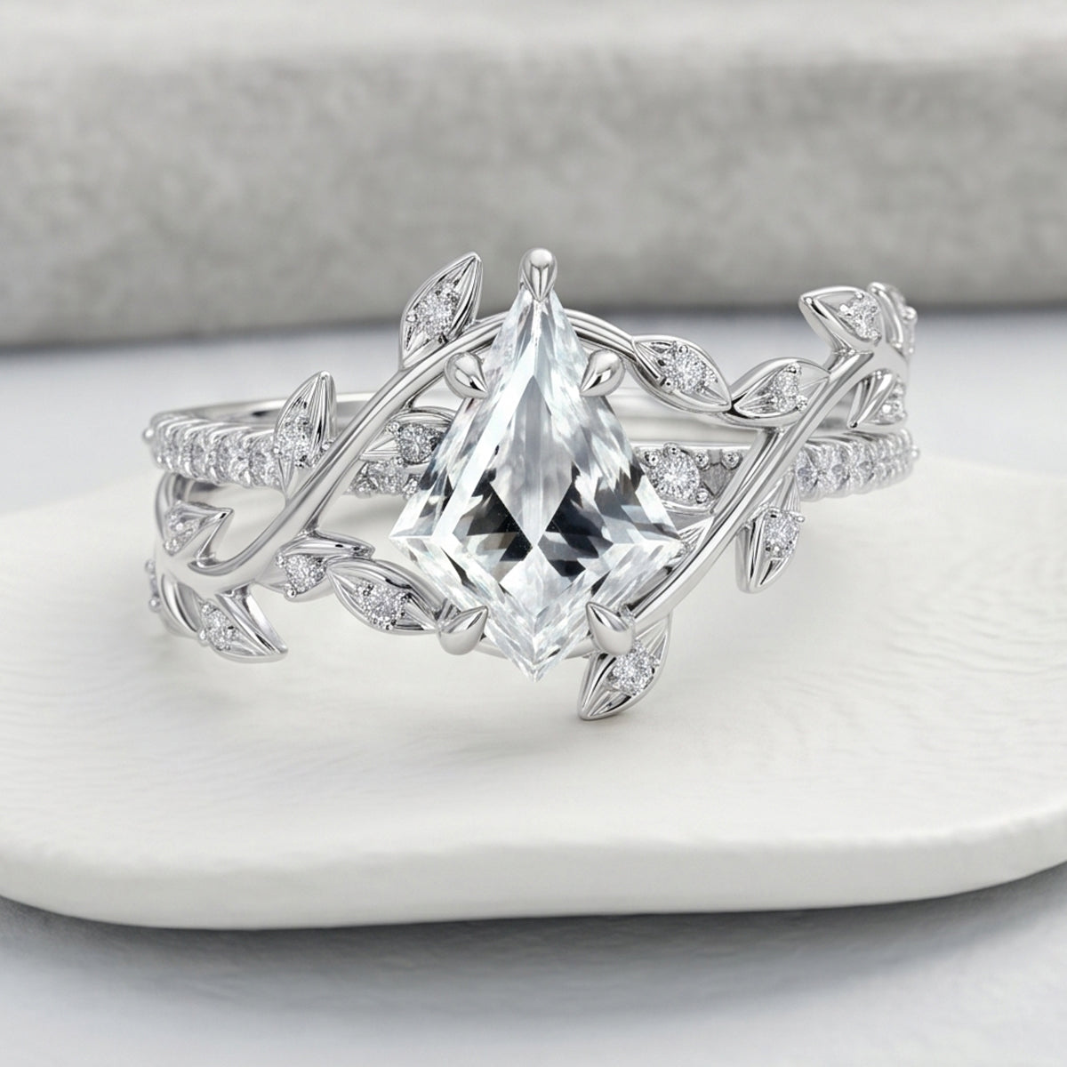  [Shape][Style] Lab Grown Diamond Engagement Ring